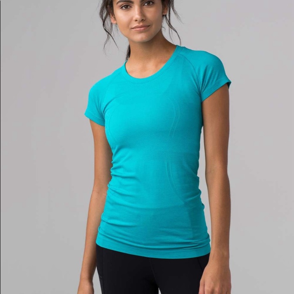 Lululemon size 4 swiftly tech